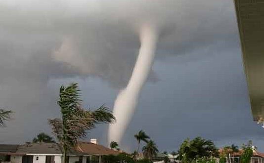 Expertos vinculan cambio climático con alza de desastres naturales en EEUU