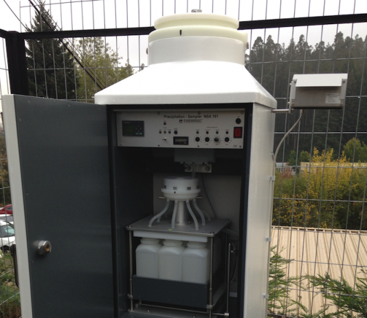 (CR)2 instala colector de aguas lluvias para estudiar la composición química de las precipitaciones en Chile