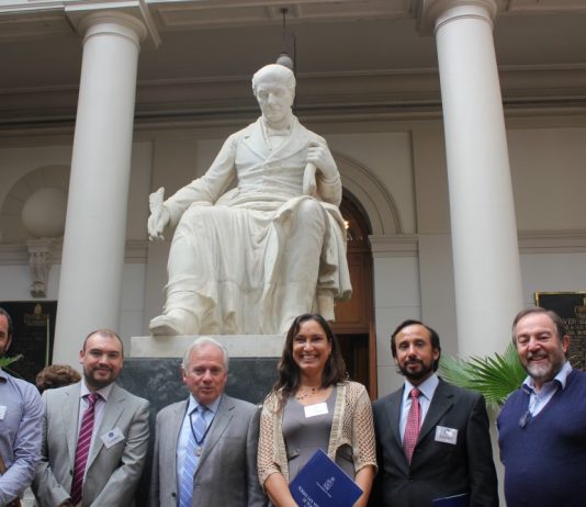 Universidad de Chile entrega reconocimiento a investigadora (CR)2