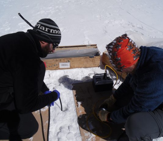 Investigan cómo impacta la contaminación de Santiago en glaciares cercanos a la ciudad (El Mercurio)
