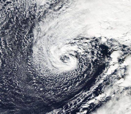 28 de junio | Seminario DGF-(CR)2 «Medicanes como ciclones sub-tropicales: El caso de diciembre de 2005 desde la perspectiva del diagnóstico de la tendencia de la presión en superficie y el balance de agua”