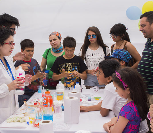 Evento científico convocó a más de 5 mil personas en el Parque O’Higgins (Par Explora RM Norte)