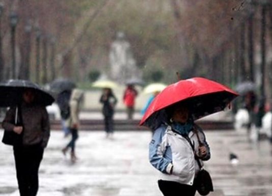 Sistema Frontal. Con 25 mil damnificados, 42 mil personas aisladas y 33 mil evacuados continúa el sistema de mal tiempo en toda la zona centro-sur (La izquierda diario)