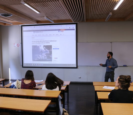 Investigadores/as (CR)2 exponen sobre cambio climático y su vinculación en comunidades