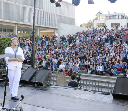 Congreso de Geología cerró con mensajes sobre cambio climático y sociedad en el Foro UdeC (Panorama UdeC)