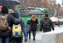 Sin lluvias en Santiago y Valparaíso termina hoy uno de los agostos más secos desde que hay registro (El Mercurio)