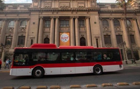 En la prensa: Implementación de buses eléctricos en Santiago