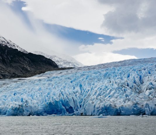 Los glaciares de Chile, amenazados por el cambio climático (Claves 21)