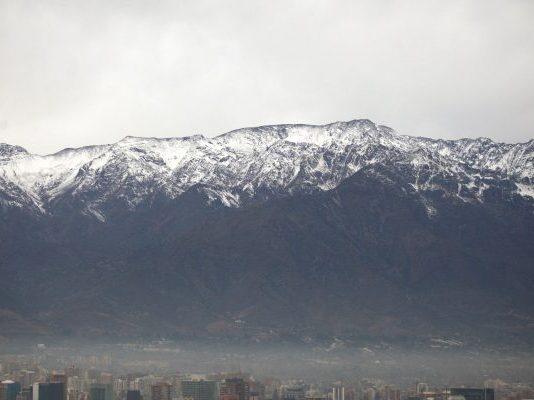 Cuarentena en la zona oriente de Santiago: ¿Tendremos cielos más limpios en la Región Metropolitana? (Futuro 360)