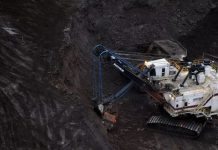 Strict caps must be set on fossil fuel extraction to meet climate goals, study finds (Live Science)