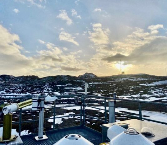 «¡No mires arriba!»: la peligrosa alza de temperatura en la Antártica y el Ártico que preocupa solo a los científicos (El Mostrador)