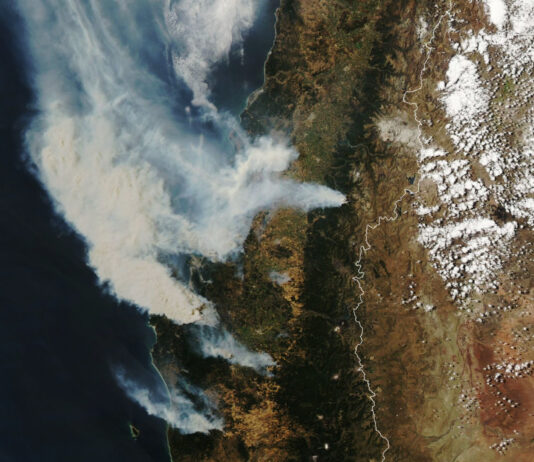 Fires Blaze Through South-Central Chile (Earth Observatory)