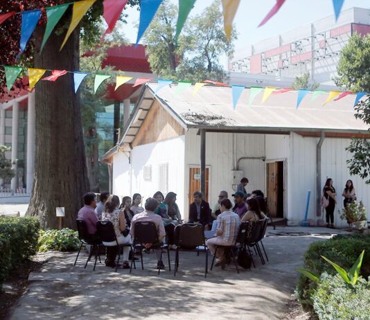 El derecho al agua y la protección de las algas marinas estarán presentes en la X Escuela de Temporada (Prensa Uchile)
