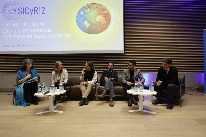 Simposio internacional CR2-34